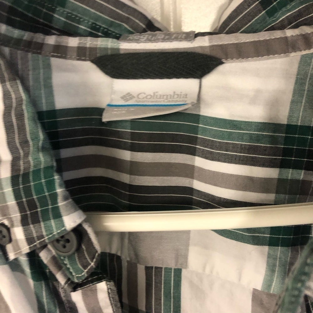 Columbia Men's Green and Gray Plaid Button Down Shirt Short Sleeve XL - Picture 3 of 5